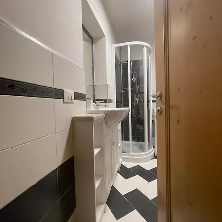 Serenella Apartment *